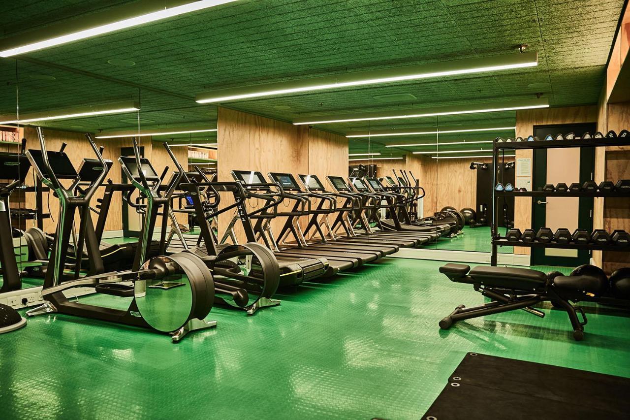 Hotel The Standard Londra Esterno foto The gym at the hotel
