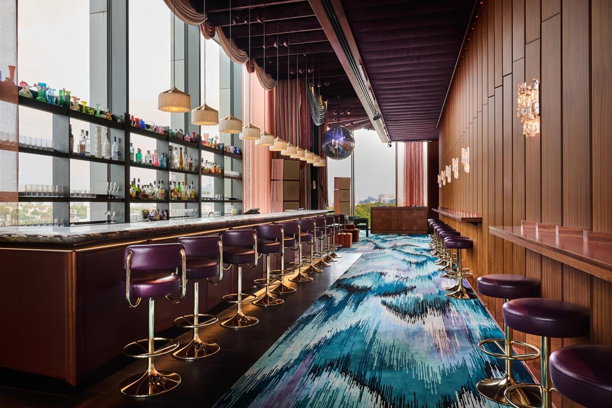 Hotel The Standard Londra Esterno foto The bar at the 360° Sky Lounge